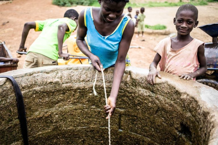 La terra, le persone, il futuro: la microfinanza per le risicoltrici in Burkina Faso