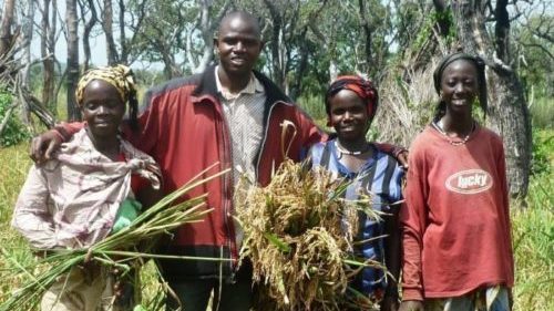 Uomini e donne in lotta per la sicurezza alimentare in Guinea